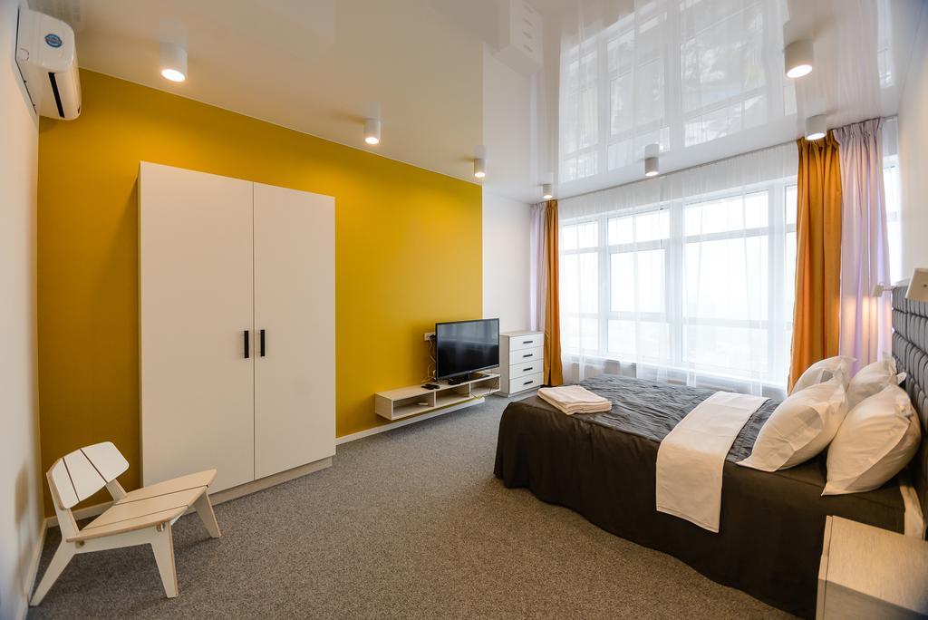 Partner Guest House Klovs'Kyi Kyiv Exterior photo