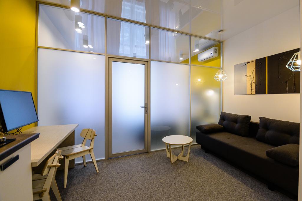 Partner Guest House Klovs'Kyi Kyiv Exterior photo