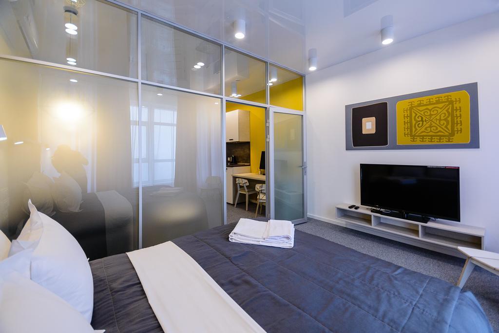 Partner Guest House Klovs'Kyi Kyiv Exterior photo