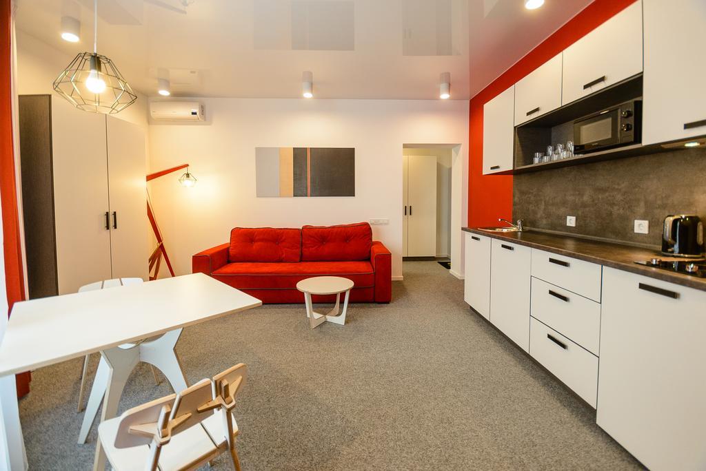 Partner Guest House Klovs'Kyi Kyiv Exterior photo